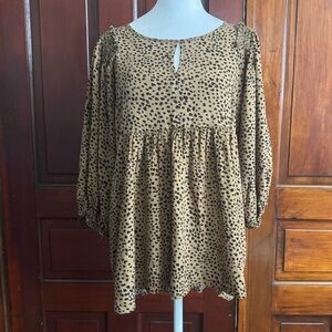 UMGEE Blouse Size Medium with Animal/Cheetah Print